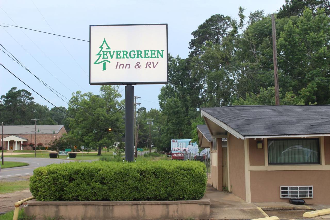 Evergreen Inn And R.V. Winnfield Exterior photo